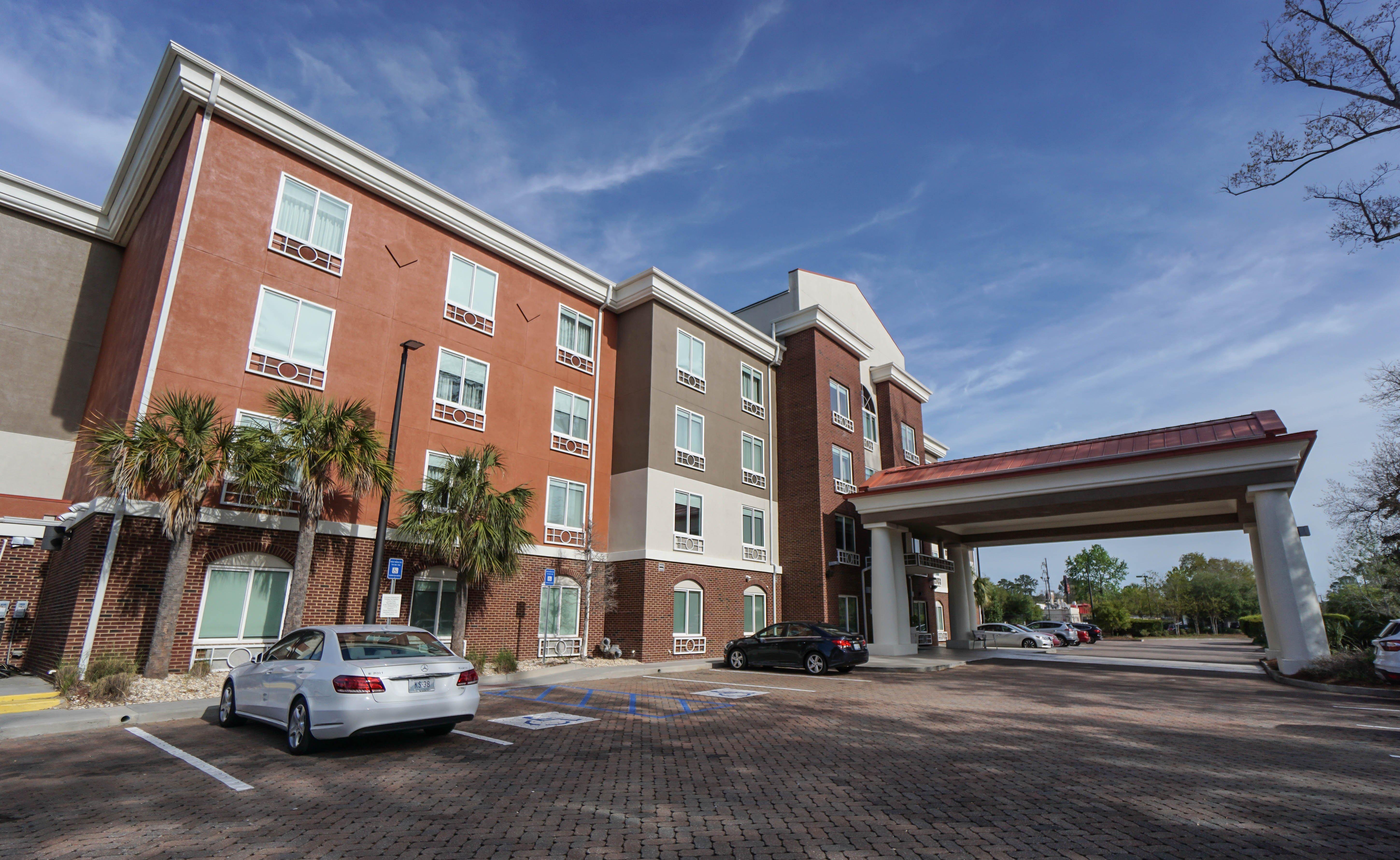 Holiday Inn Express Hotel & Suites Savannah Midtown, An Ihg Hotel Exterior photo